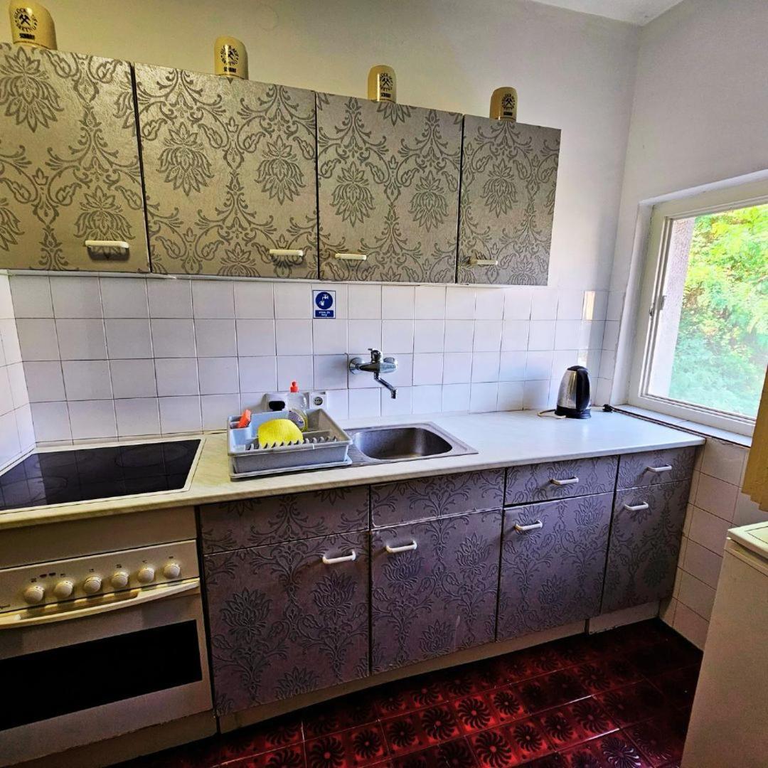 Prenociste Chardak Hotel Tuzla Kültér fotó