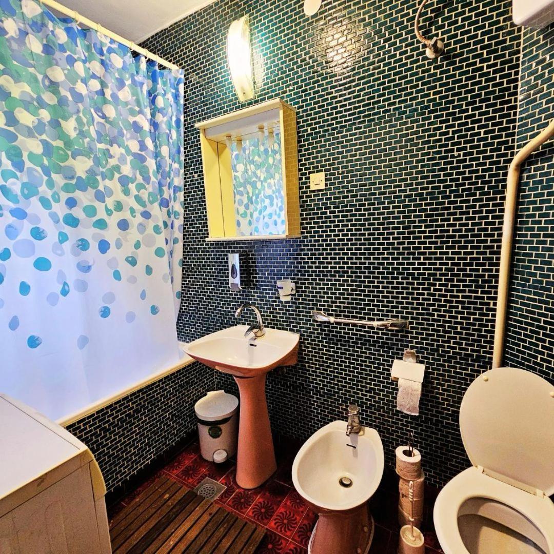 Prenociste Chardak Hotel Tuzla Kültér fotó