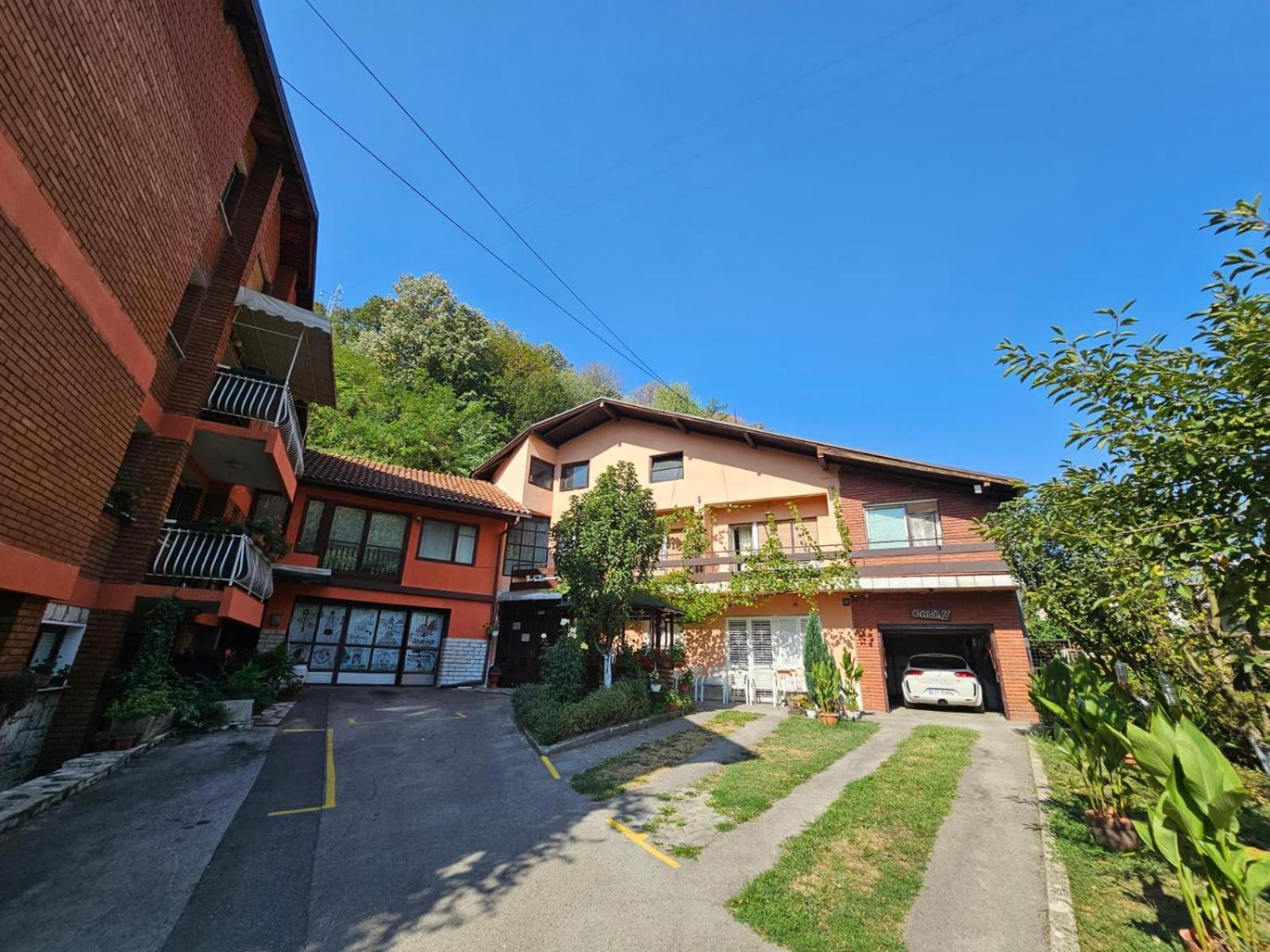 Prenociste Chardak Hotel Tuzla Kültér fotó