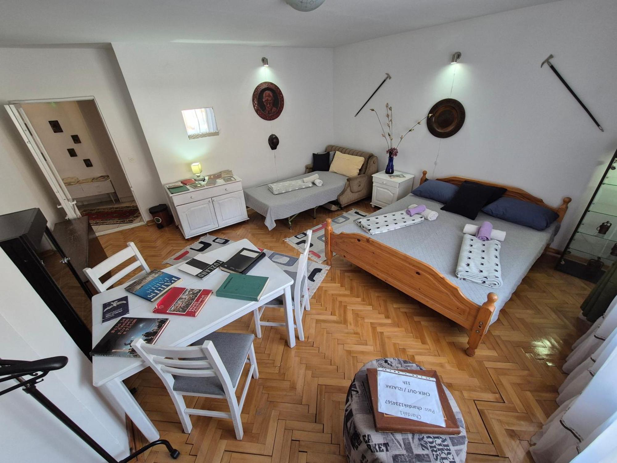 Prenociste Chardak Hotel Tuzla Kültér fotó