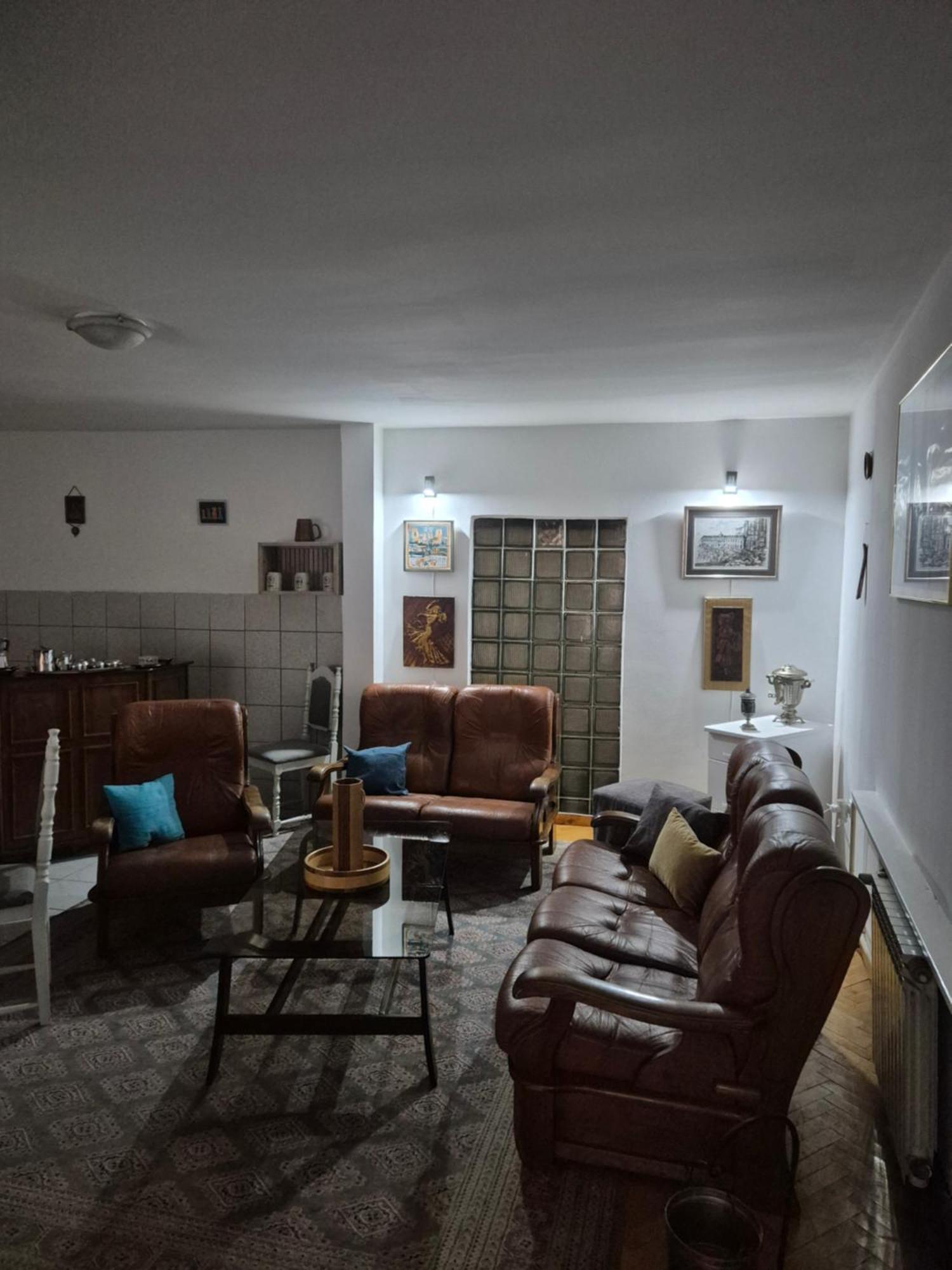 Prenociste Chardak Hotel Tuzla Kültér fotó