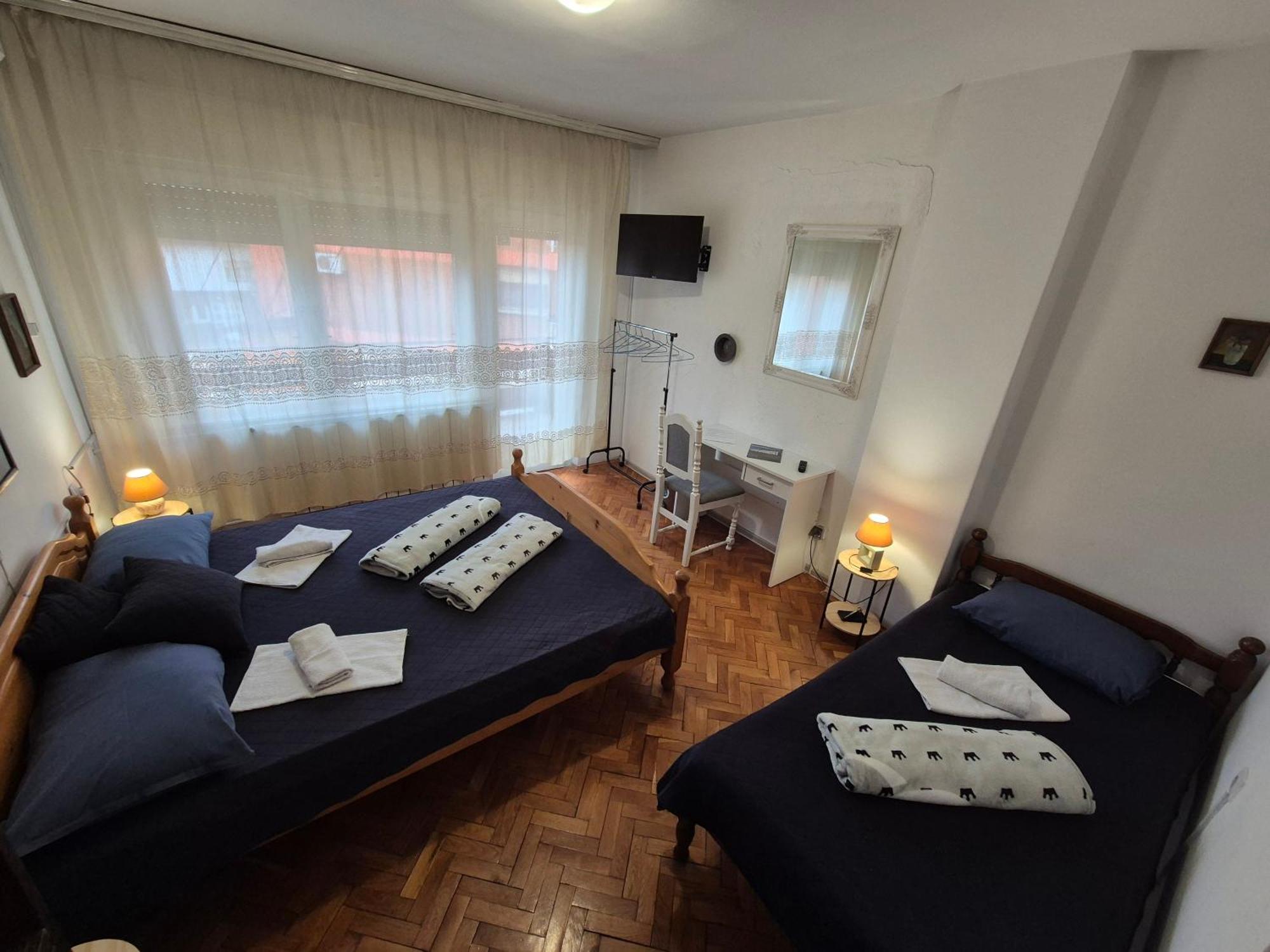 Prenociste Chardak Hotel Tuzla Kültér fotó