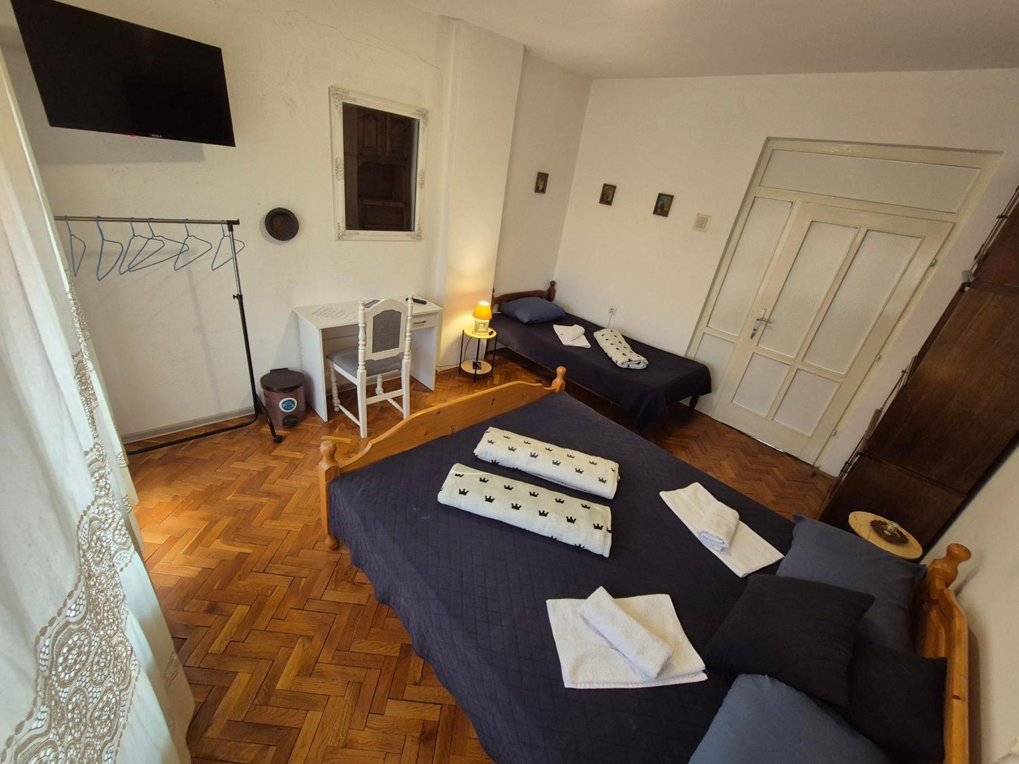 Prenociste Chardak Hotel Tuzla Kültér fotó