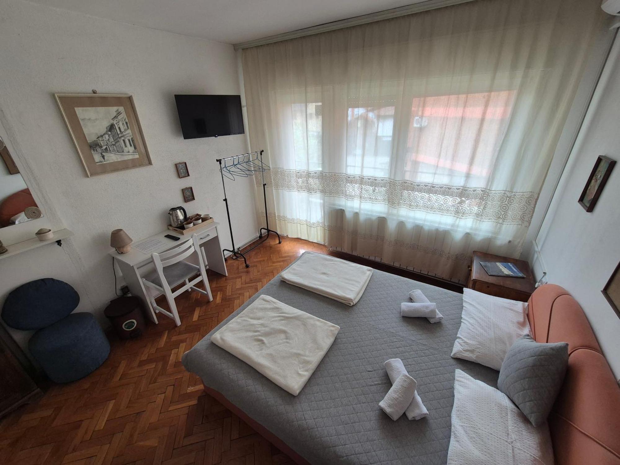 Prenociste Chardak Hotel Tuzla Kültér fotó